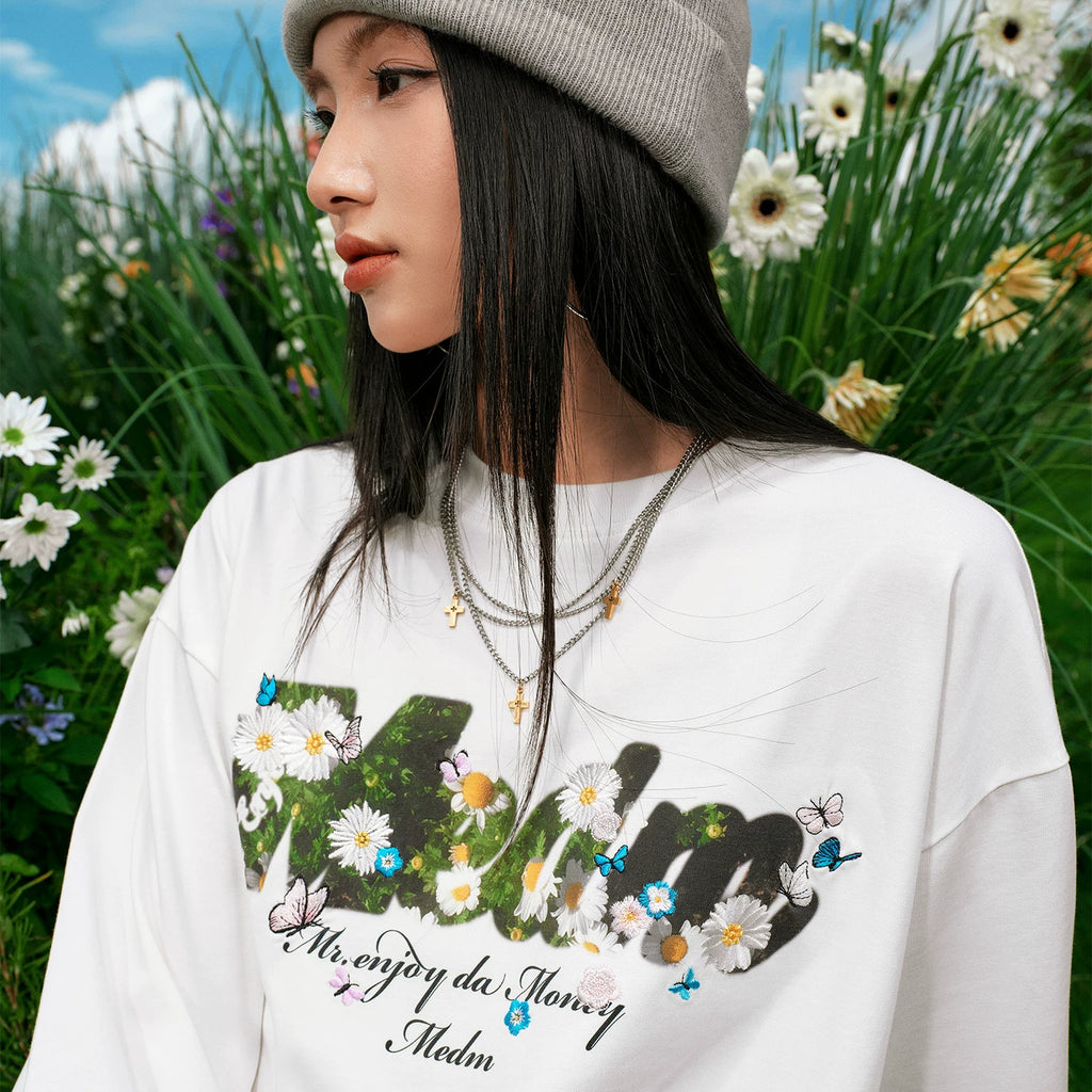 MEDM flower bed daisy butterfly print casual round neck long sleeved T-shirt trendy loose couple base shirt top autumn