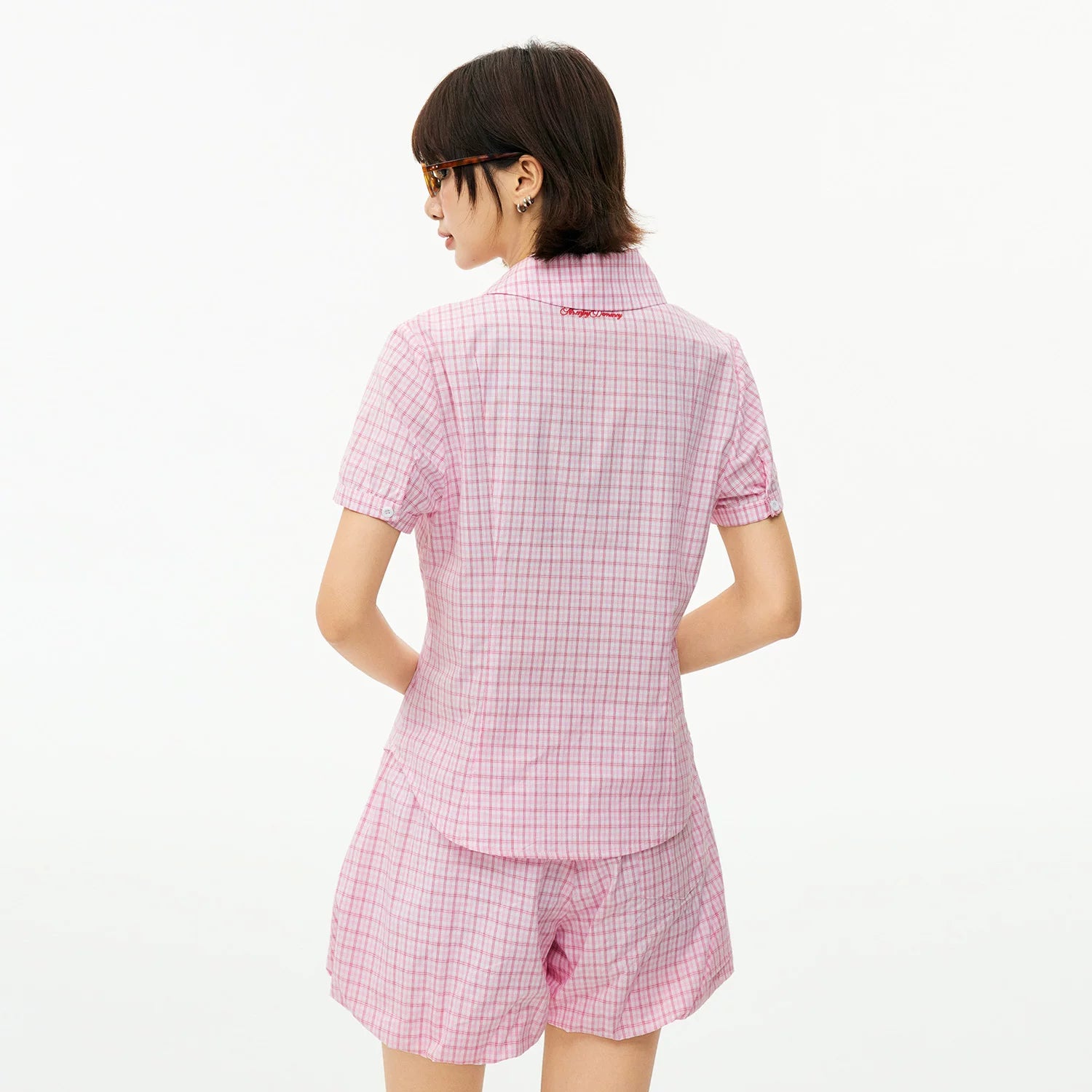MEDM heart-shaped checkered slanted waist casual short sleeved shirt with sweet and cool embroidery, slim fit and slimming short top for women