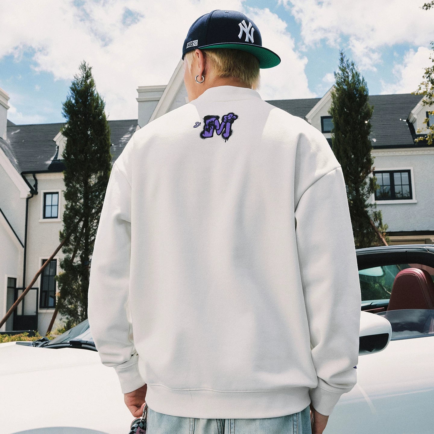 MEDM Graffiti Printed Logo Casual Round Neck Hoodie Autumn/Winter American Street Color Contrast Plus Velvet Couple Top