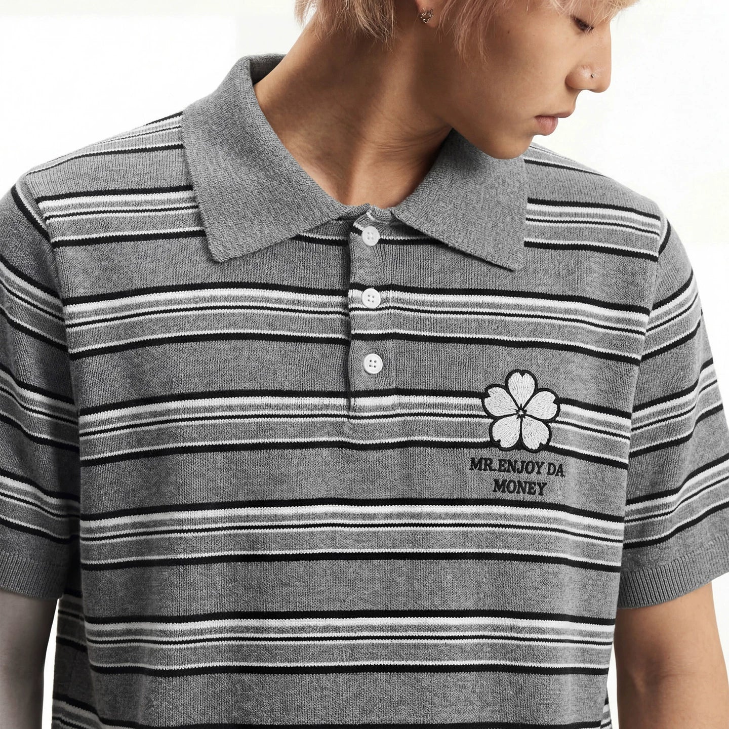 MEDM fine stripe three-dimensional small flower embroidery men's casual lapel polo knitted shirt loose short sleeved top summer