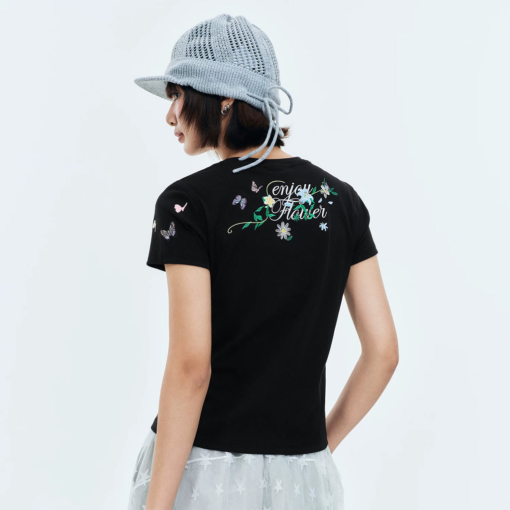 MEDM Butterfly Wrapped Magnolia Embroidered Logo Casual T-shirt Trendy Versatile Slim Fit Look Round Neck Short Sleeve Women