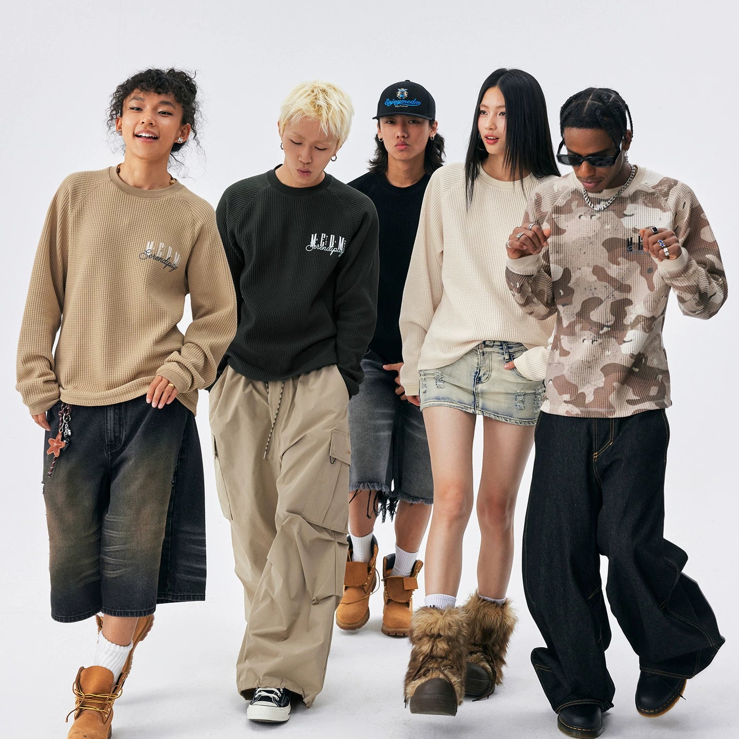 MEDM Multi Color Classic Basic waffle long sleeved T-shirt with embroidered printed letters and round neck casual base shirt for autumn