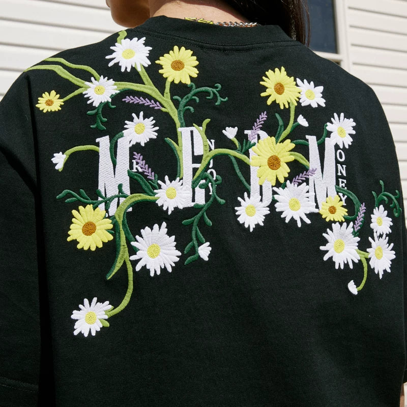 MEDM Wall Climbing Flower Daisy Embroidery Short Sleeve T-shirt for Men's Summer Trendy Brand American Hip Hop Loose Casual T-shirt