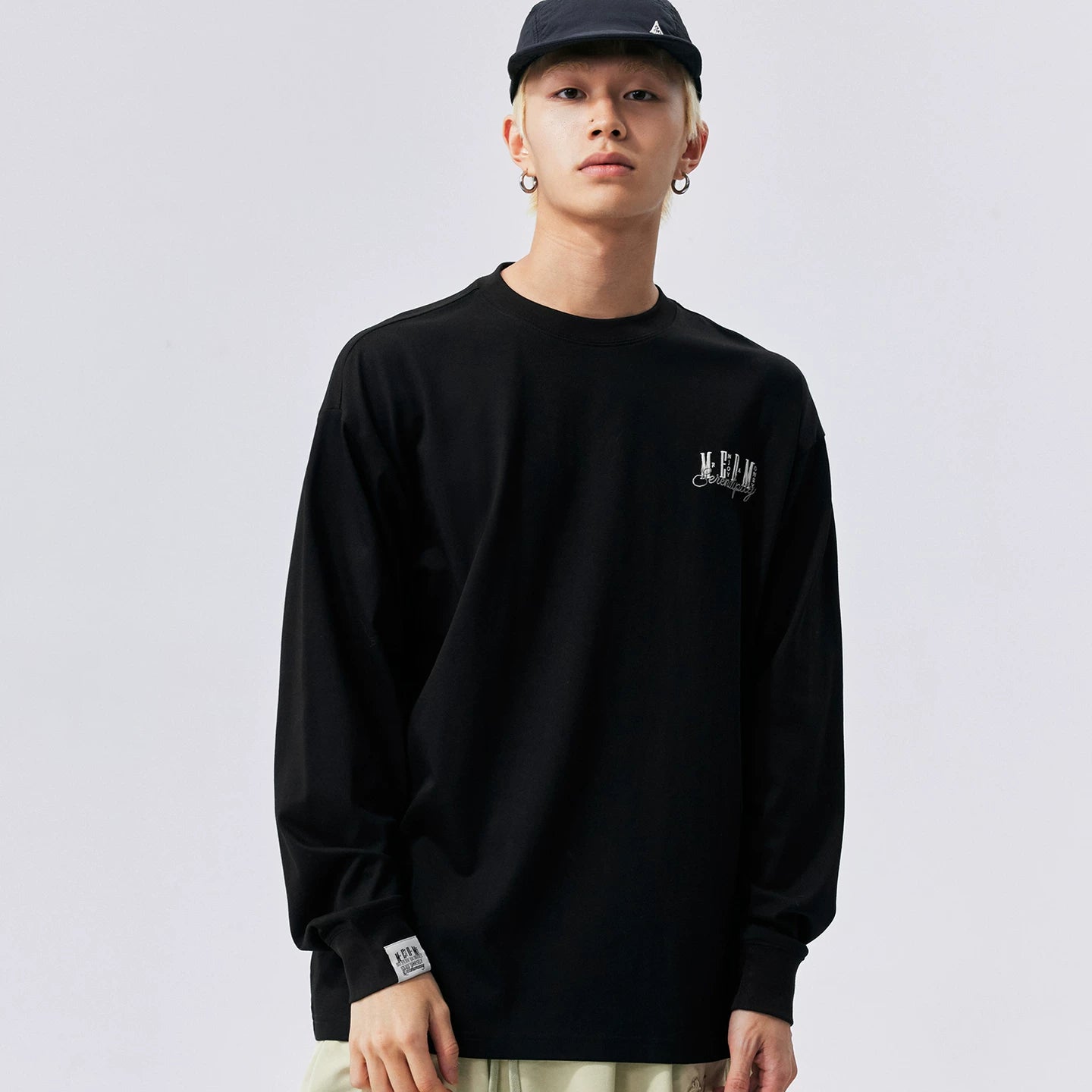 MEDM solid color sterile letter logo round neck casual long sleeved T-shirt basic versatile couple base shirt top autumn