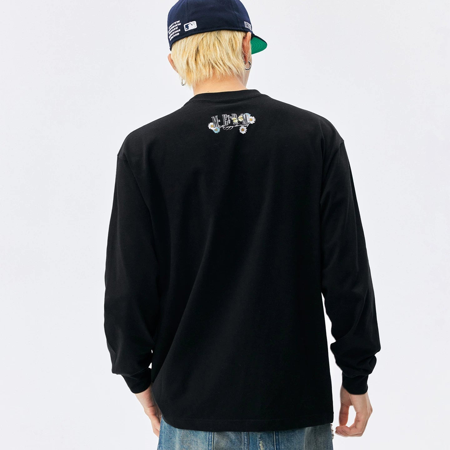 MEDM New Product Letter Color Flower Printed Round Neck Casual Long Sleeve T-shirt Trendy Brand Street Versatile Loose Couple Top