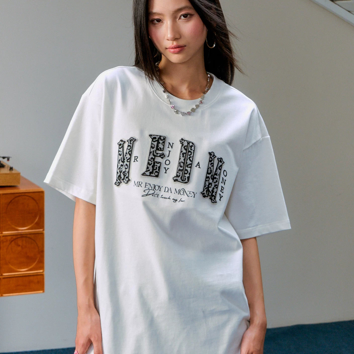 MEDM25SS Solona Summer Cool Sunscreen Toothbrush Embroidered Leopard Pattern Four Character Short Sleeve T-shirt
