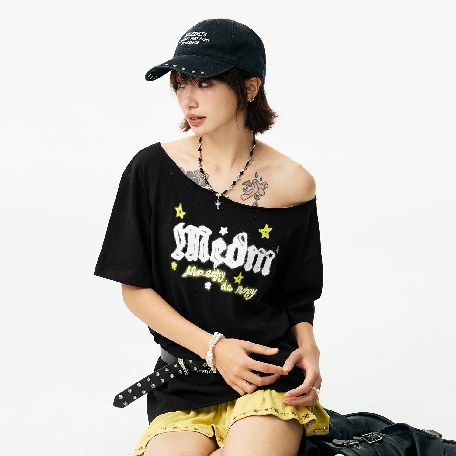 MEDM Graffiti Style Loose Edition Slant Shoulder Skin friendly T-shirt Street Lazy Style Versatile Breathable slimming casual short sleeved women