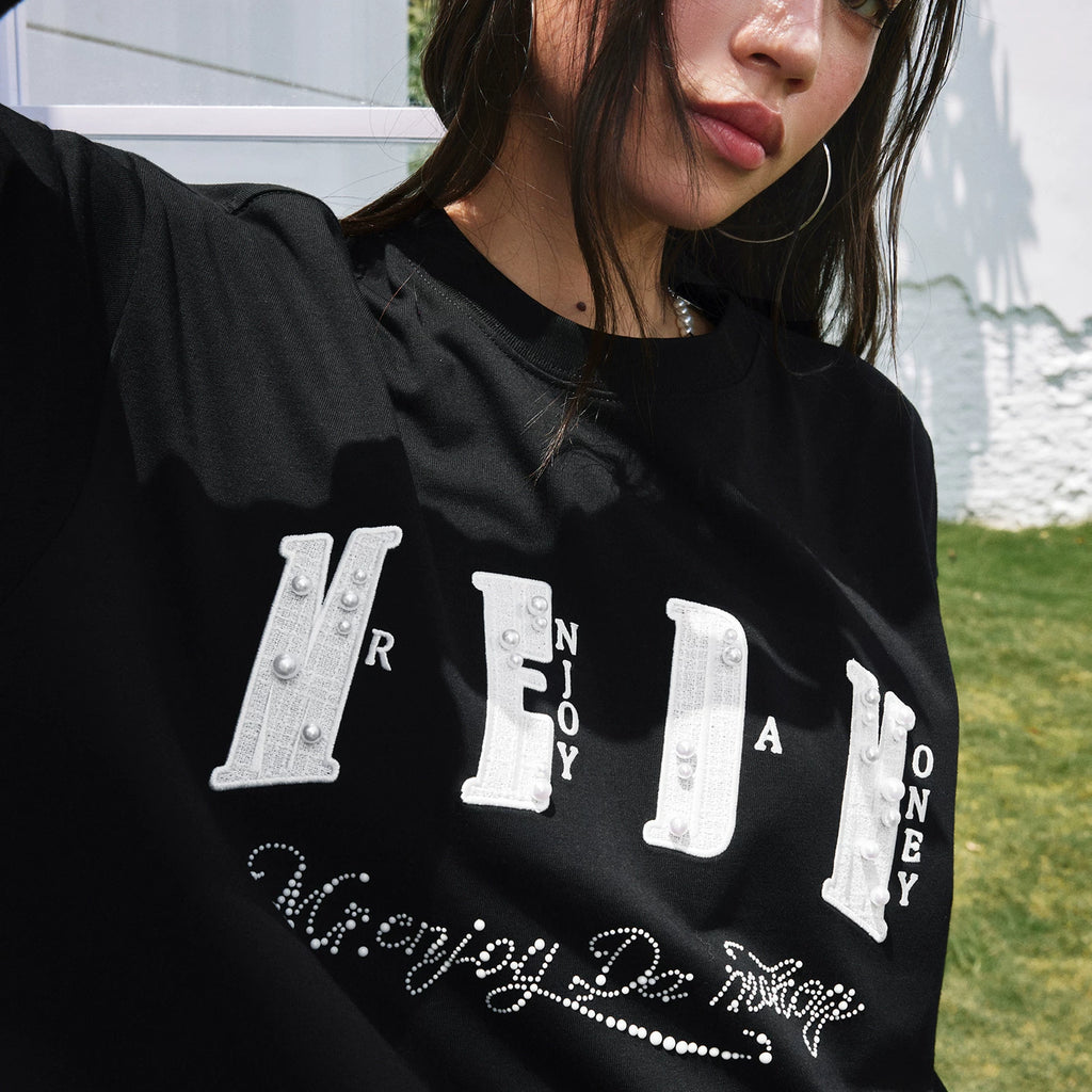 MEDM multi-color small fragrance patch fabric pearl round neck loose long sleeved T-shirt trendy street versatile casual couple top