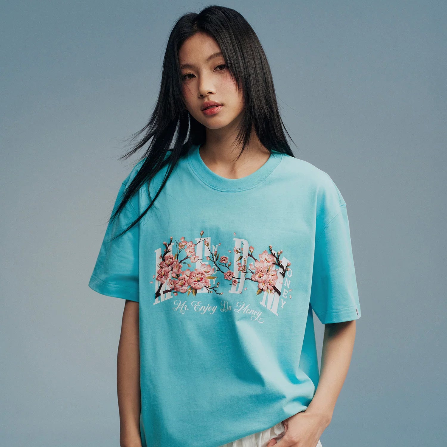 MEDM Four Character Cherry Blossom Embroidered Letter Printed Casual Round Neck T-shirt 26 Summer New Street Versatile Loose Short Sleeve