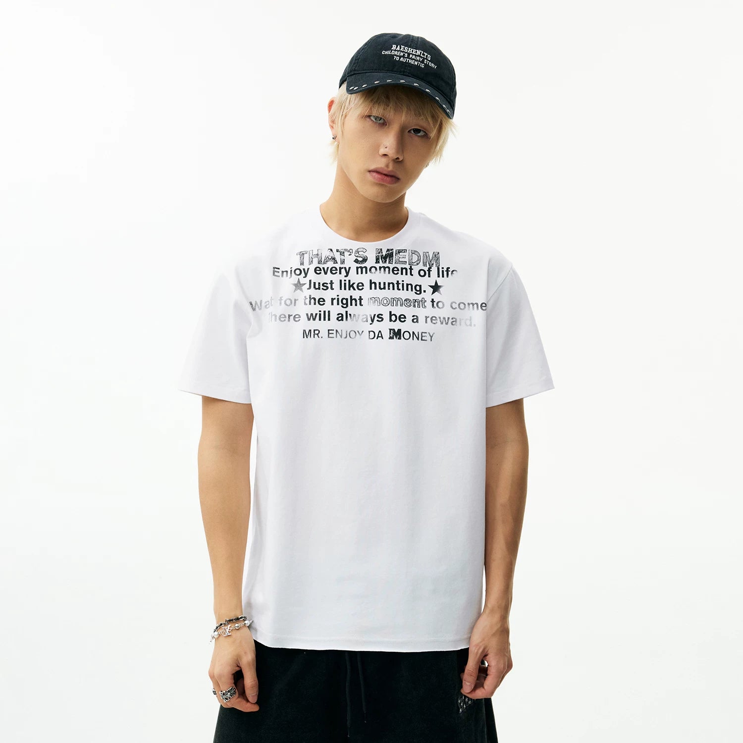 MEDM vintage font printed hem with torn casual short sleeves, American street retro versatile couple T-shirt for summer