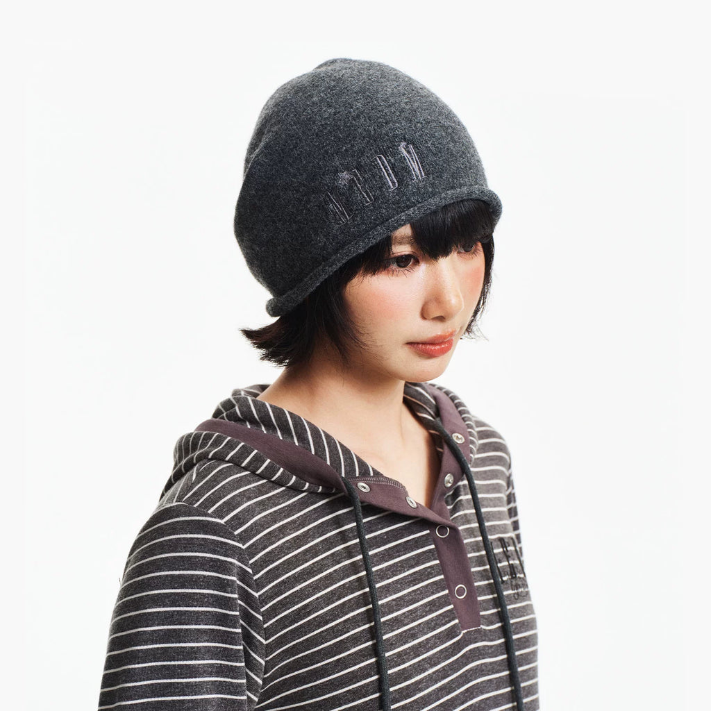 MEDM American letter star embroidery casual cold hat, cold resistant, warm and simple knitted hat, winter couple hat