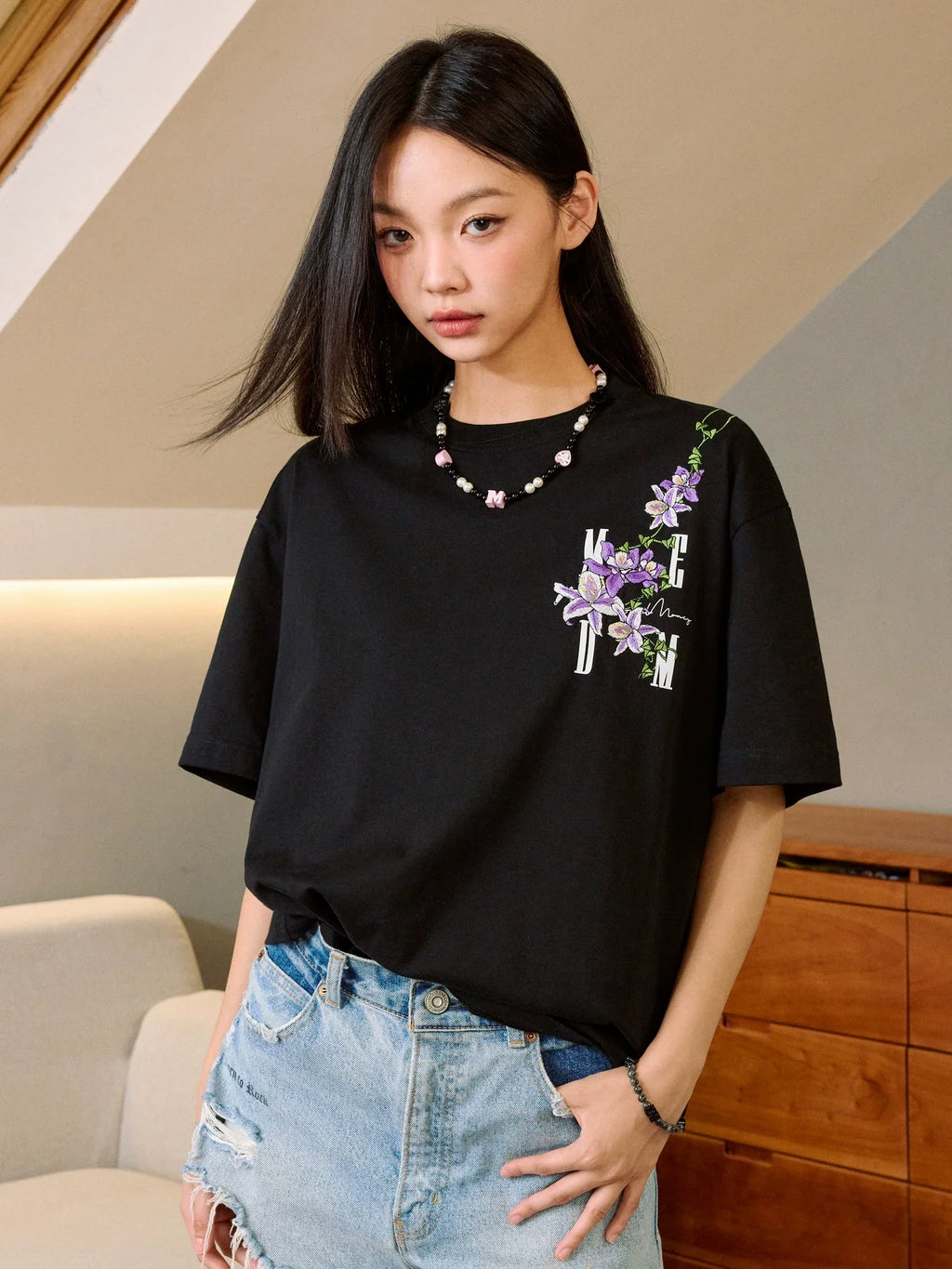 MEDM Vine Flower Embroidered Logo Tee