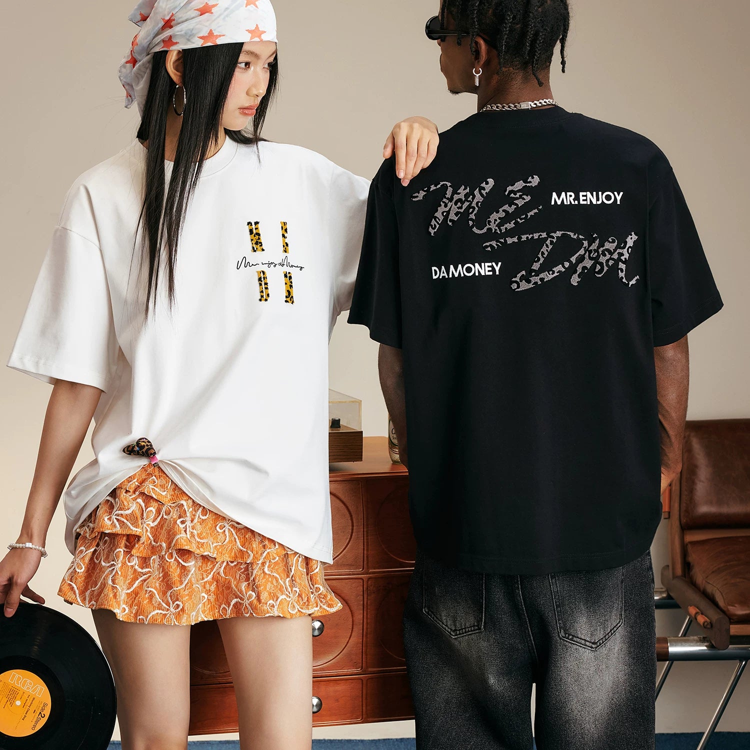 MEDM26SS exquisite leopard print embroidery four character short sleeved women's design sense niche summer T-shirt men's casual top