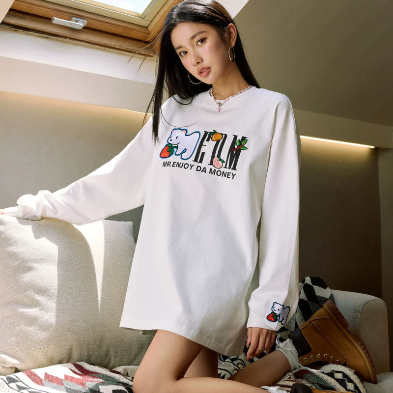 MEDM Capibala animal element small world long sleeved T-shirt for men's autumn loose casual couple versatile top