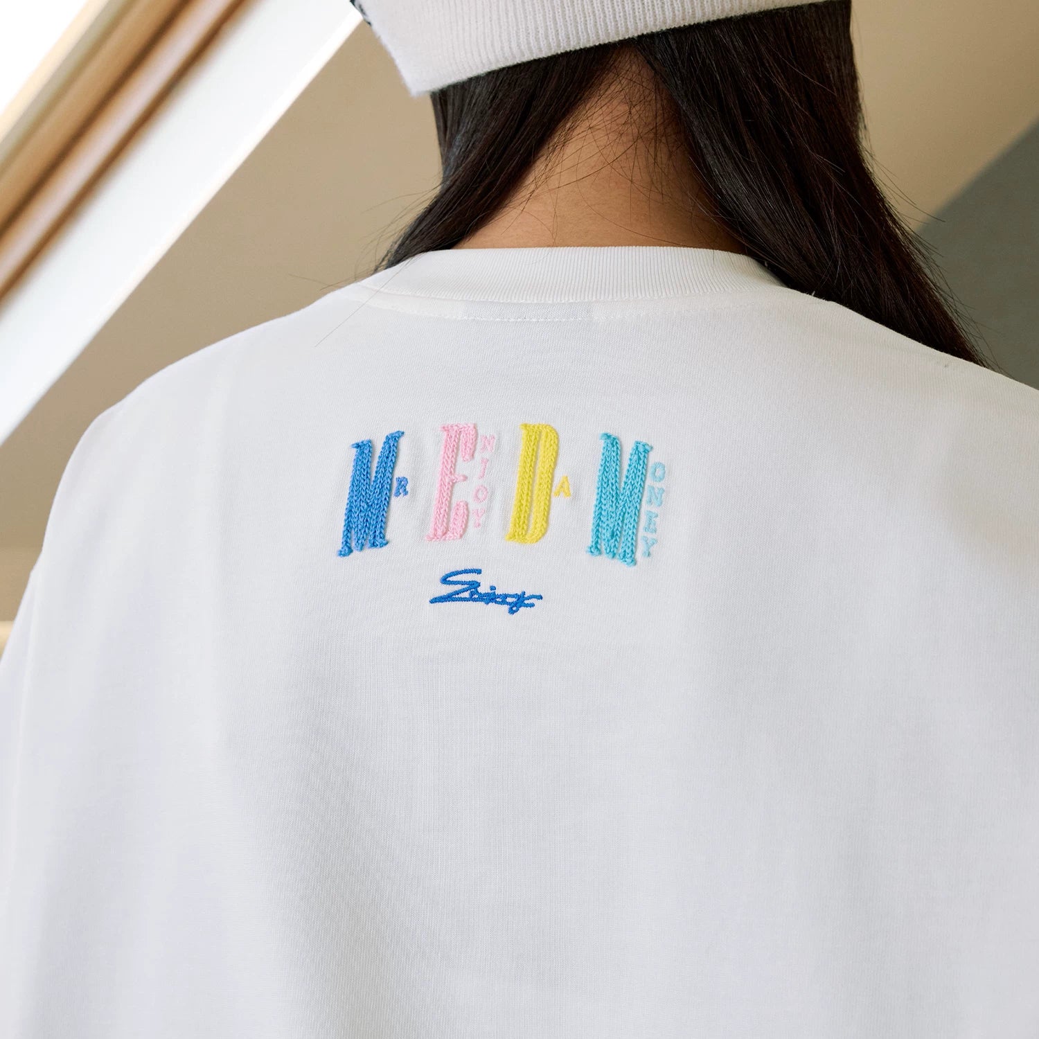 MEDM macaron short sleeved T-shirt by Hou Minghao, same color T-shirt for men and women, couple style, letter tee