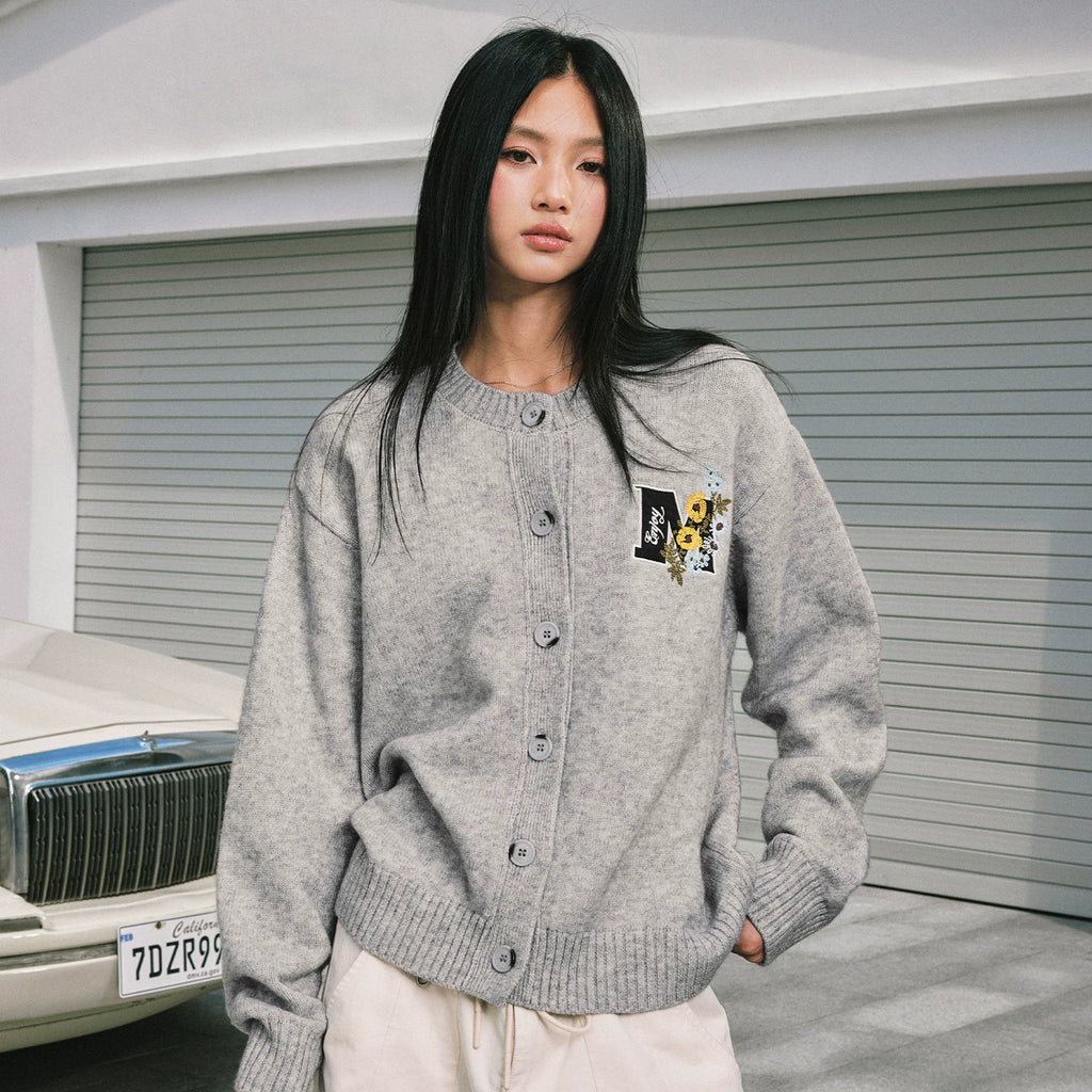 MEDM line floral embroidery casual cardigan sweater for spring and autumn men and women lazy loose couple knit sweater jacket