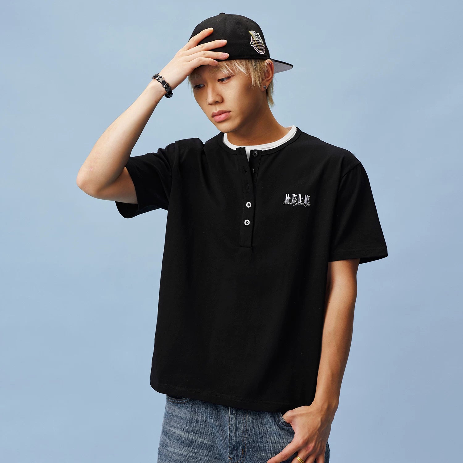 MEDM fake two Henry collar embroidered logo relaxed casual T-shirt simple and versatile breathable loose short sleeved men