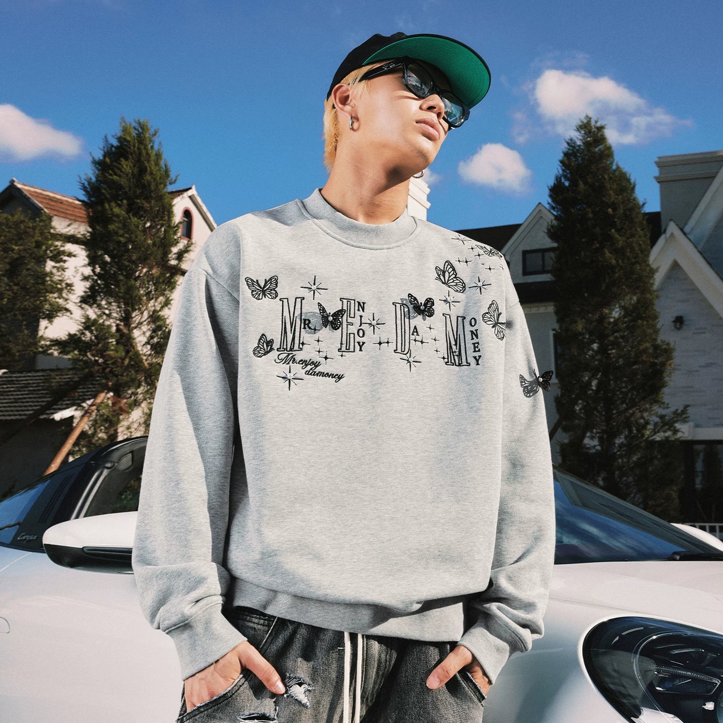 MEDM's new three-dimensional butterfly casual round neck hoodie for spring and autumn, American style loose couple pullover with fleece top for men