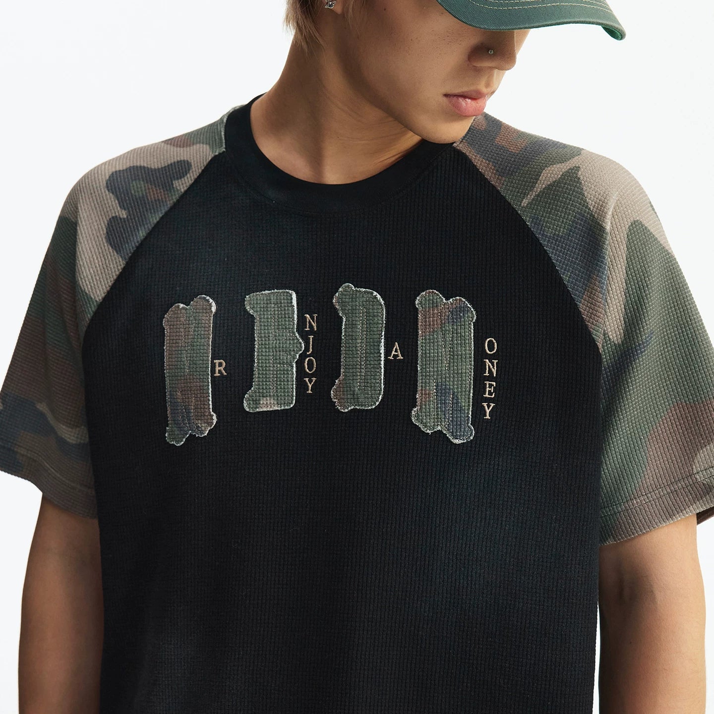 MEDM Waffle Camouflage Patch Logo Shoulder Insertion Casual Round Neck Short Sleeve Retro Vintage Vintage Loose Men's and Women's T-shirt Summer