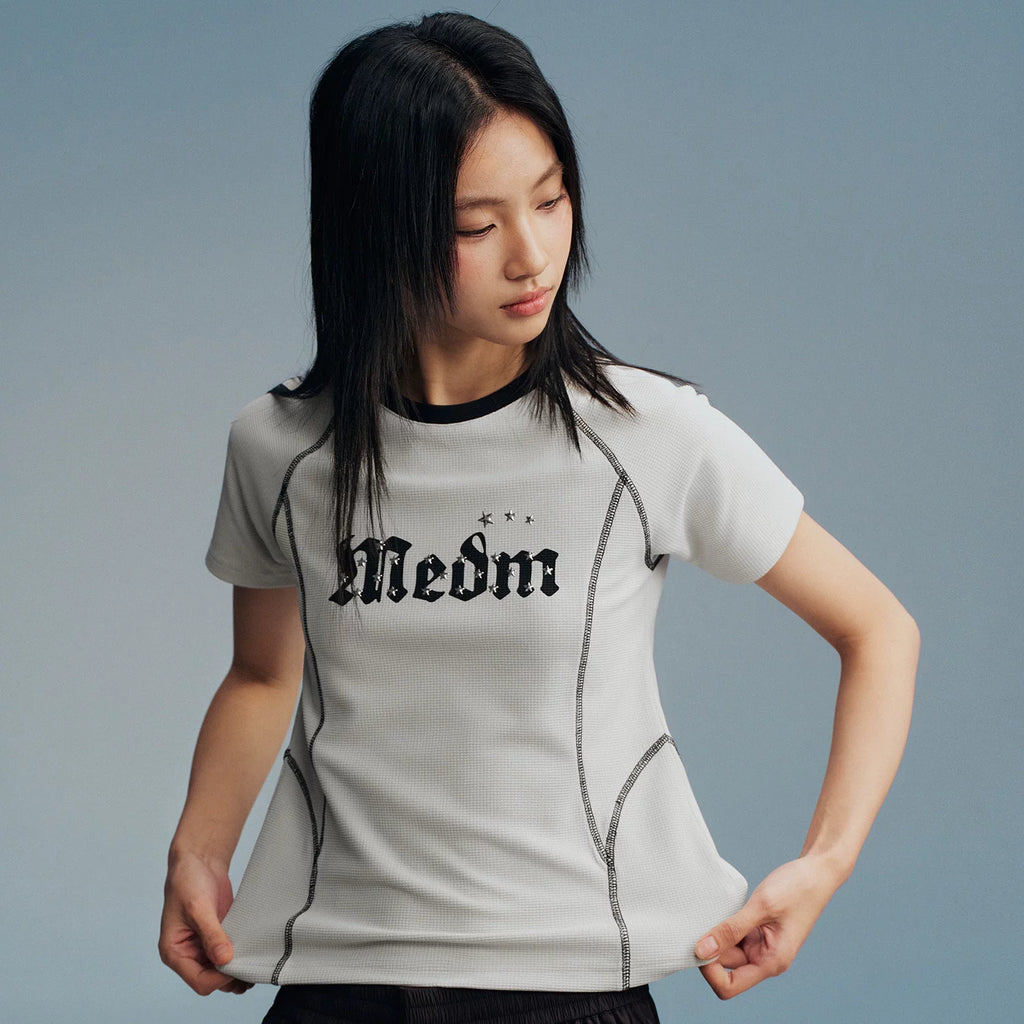 MEDM contrasting color reverse car curve starry sky casual short sleeved high street letter printed functional style loose T-shirt for women