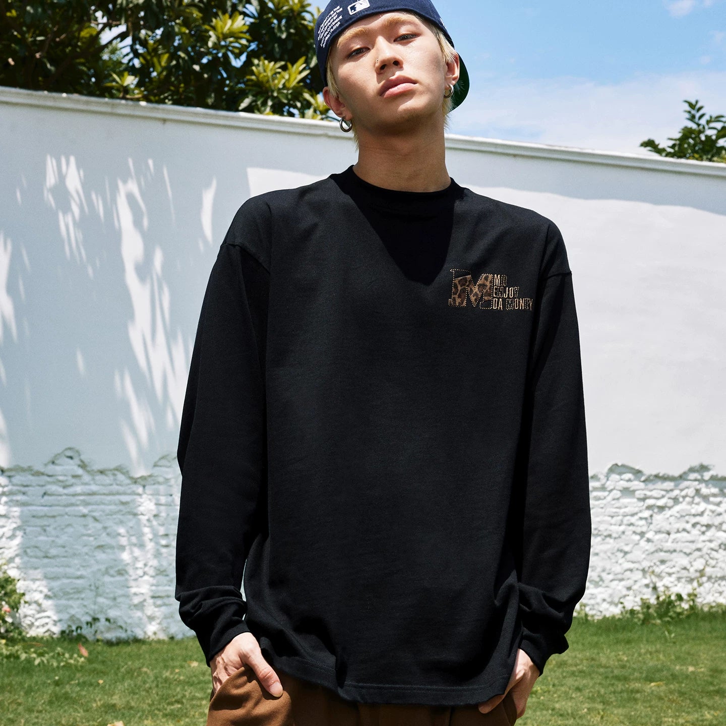 MEDM2025 new product solid color sticker animal pattern suede ant thread casual long sleeved T-shirt round neck base shirt top