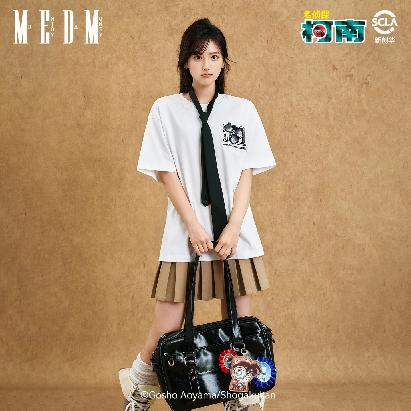 MEDMx Detective Conan Collaboration Basic Simple Anime Velcro Casual Short Sleeve Versatile Couple T-shirt Summer