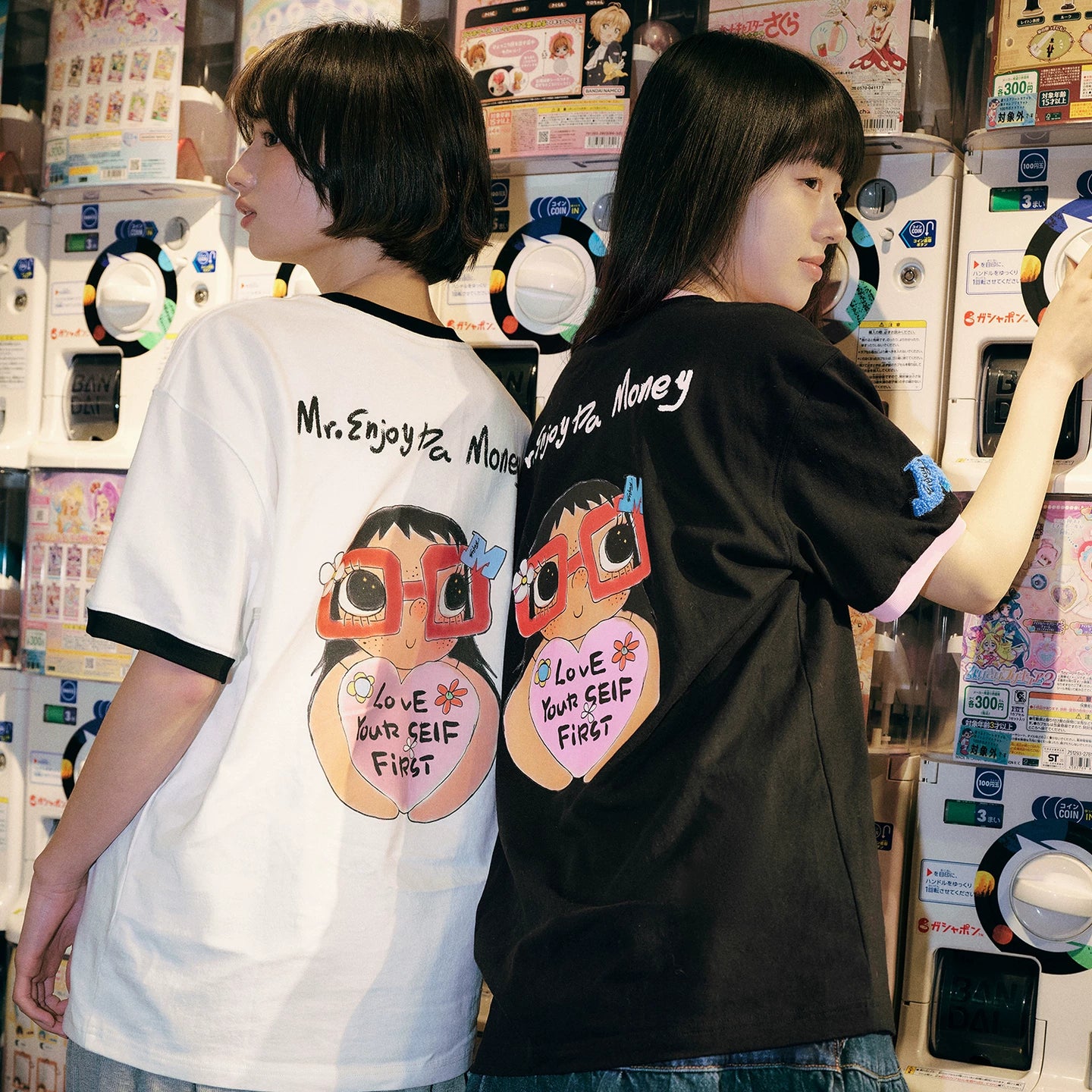 MEDM × YUY Jade Collaboration - Embrace Love Slogan Printed Color Contrasting Collar Cuffs Casual Round Neck Short Sleeve T-shirt