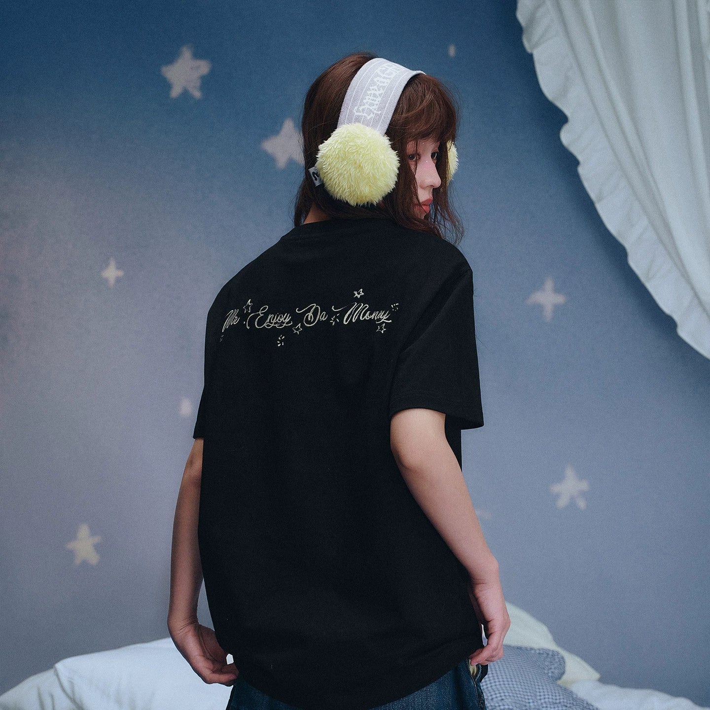 MEDM x Iria mailbox collaboration sky crack digital print glitter logo short sleeved casual T-shirt summer