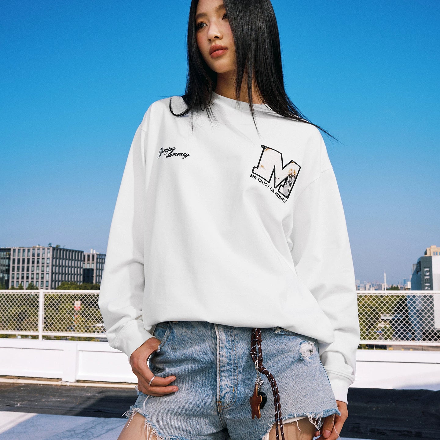 MEDM black and white solid color fire lace round neck loose long sleeved T-shirt new trendy brand versatile couple casual top