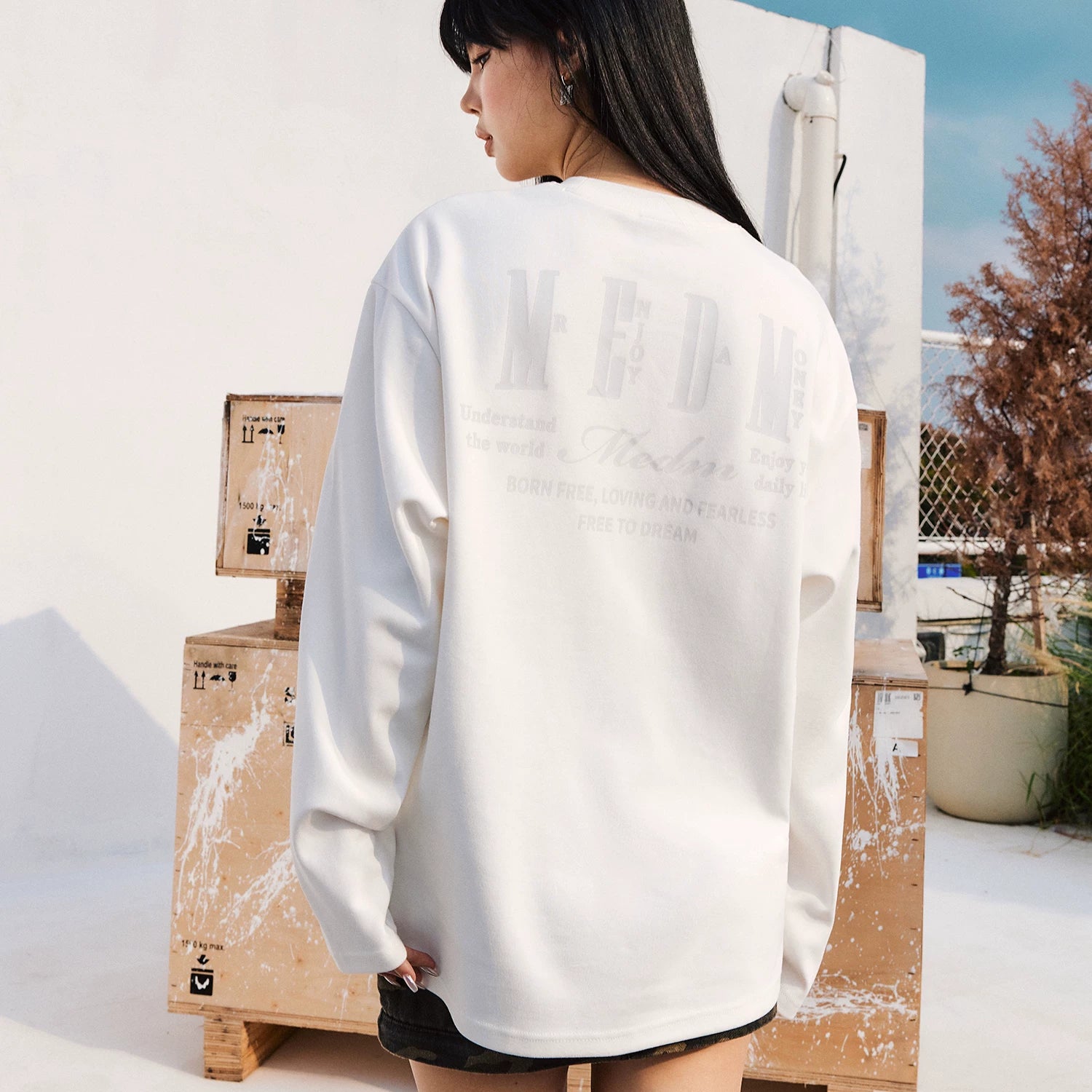 MEDM basic temperature controlled long sleeved T-shirt for men and women, spring and autumn American retro casual round neck top, trendy