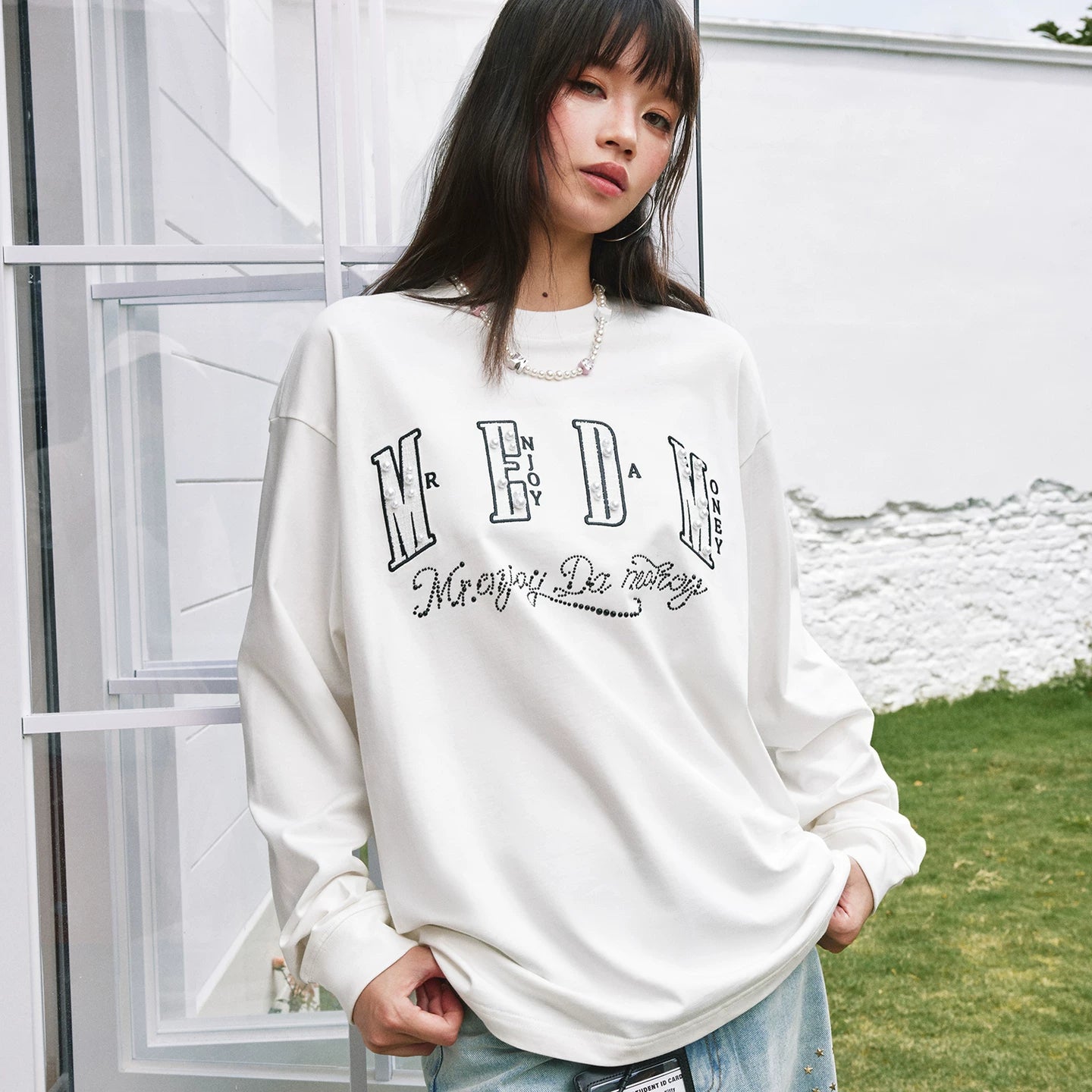 MEDM multi-color small fragrance patch fabric pearl round neck loose long sleeved T-shirt trendy street versatile casual couple top