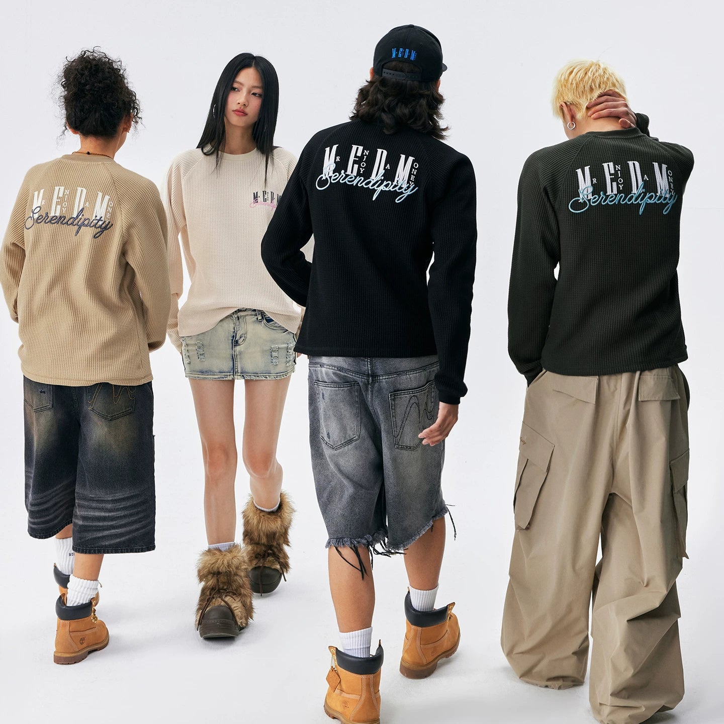 MEDM Multi Color Classic Basic waffle long sleeved T-shirt with embroidered printed letters and round neck casual base shirt for autumn